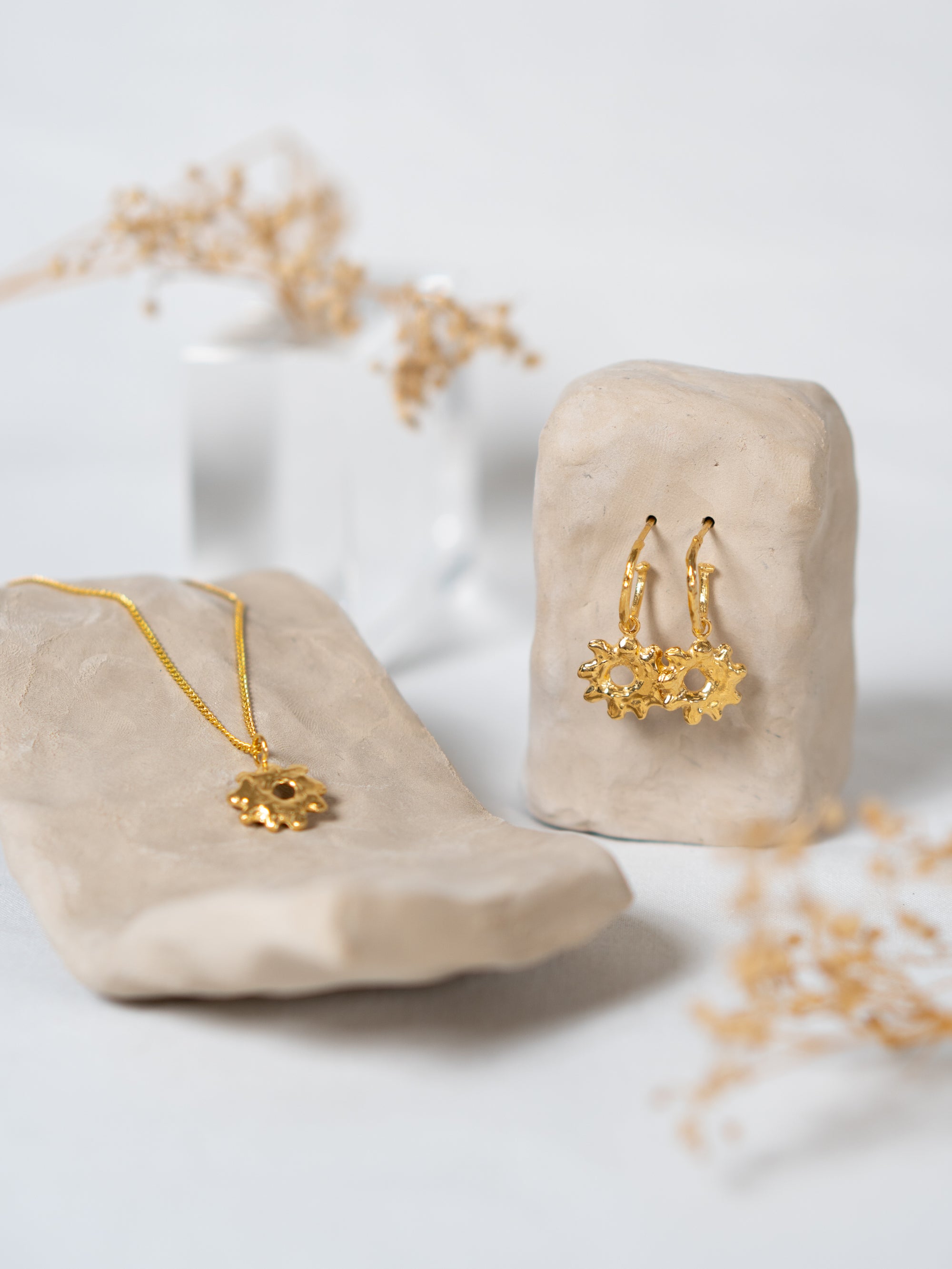 'Marga Stem' Earrings