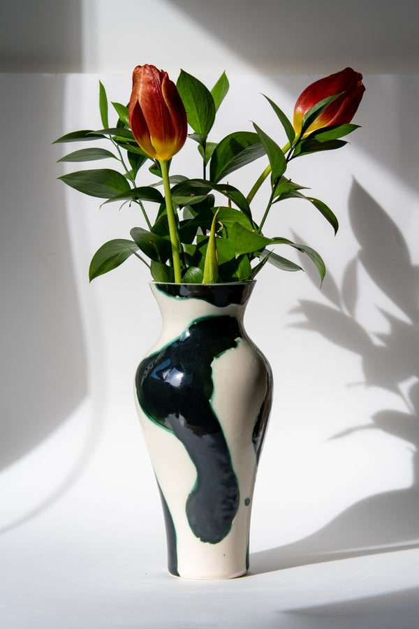 Moo Vase (tall neck)