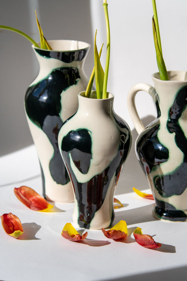Moo Vase (short neck)