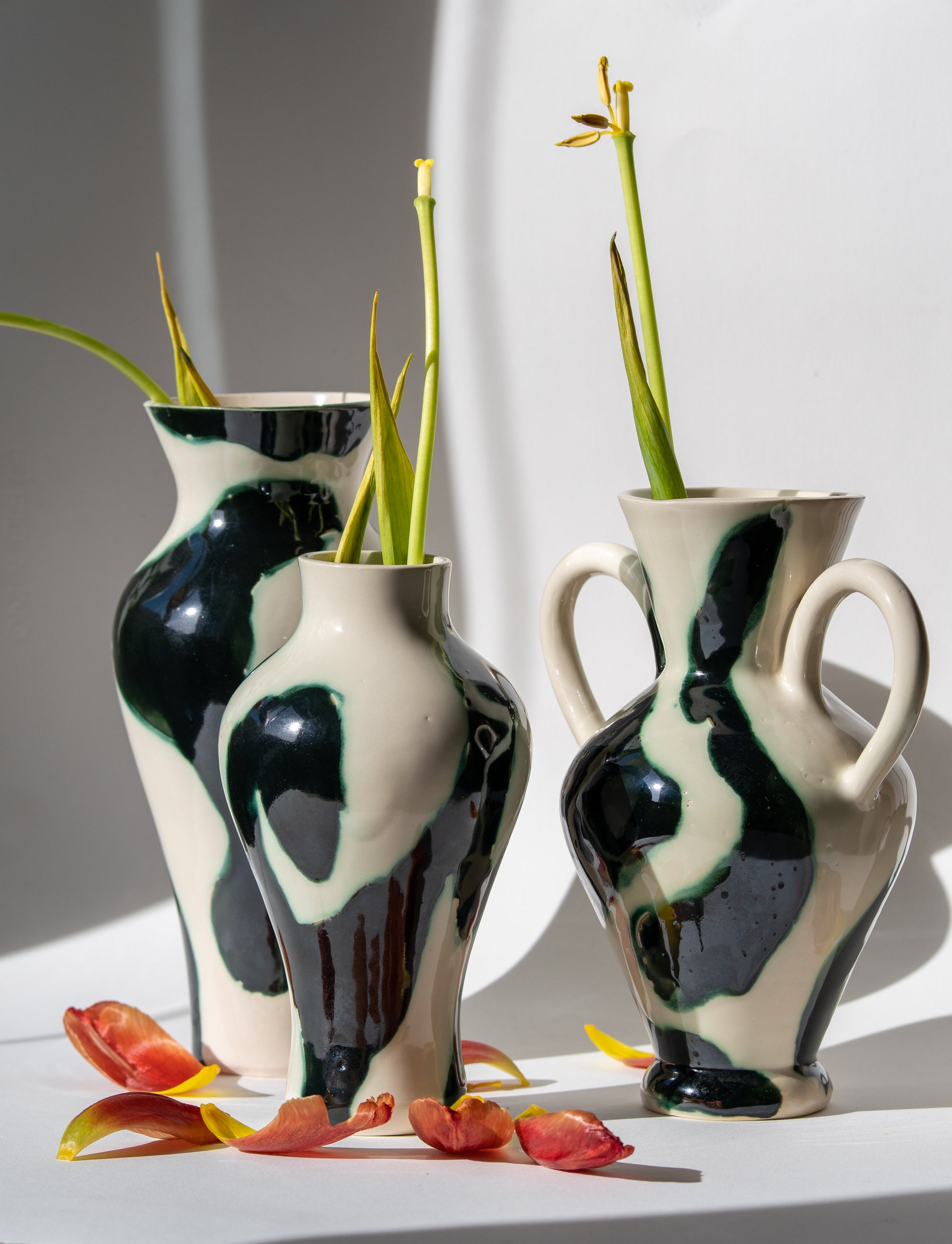 Moo Vase (tall neck)