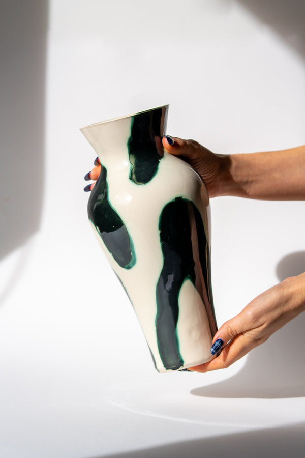 Moo Vase (tall neck)