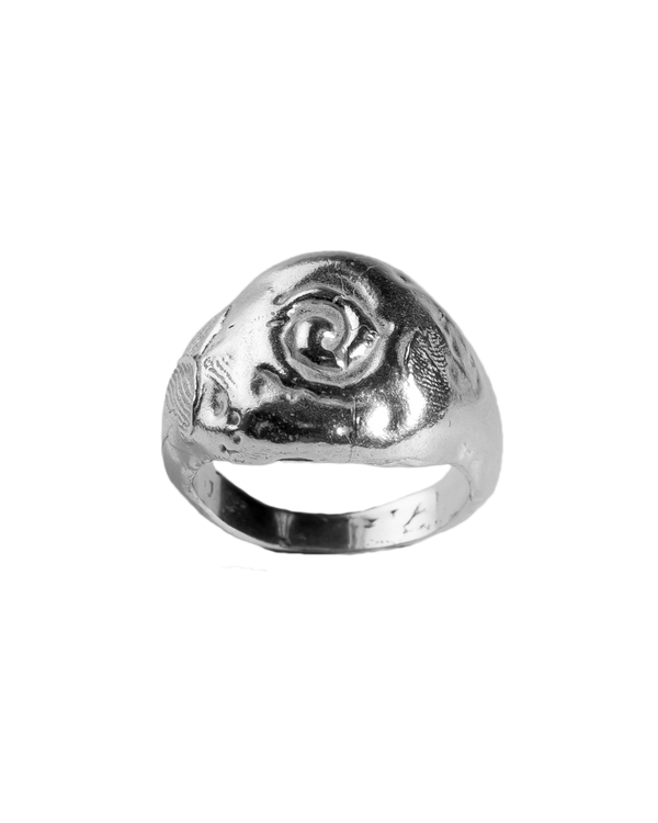 'Melted signet O' ring