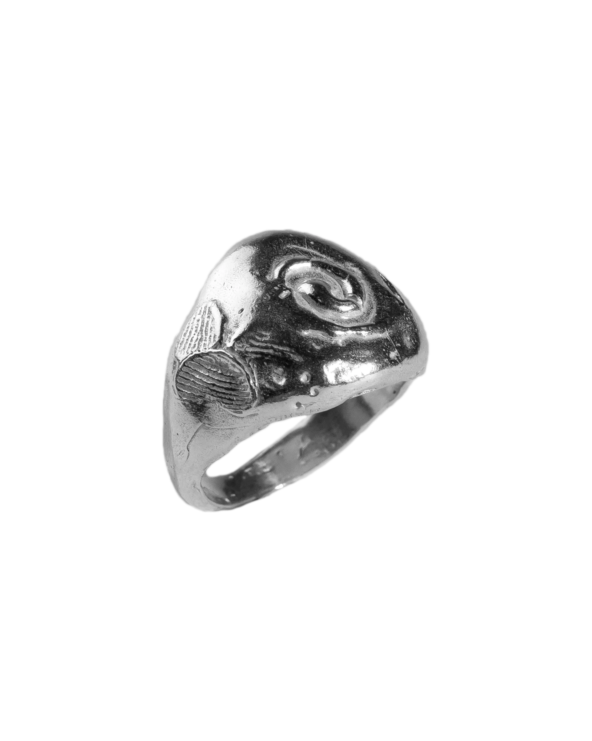 'Melted signet O' ring